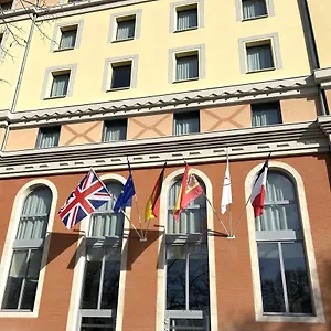 4* Hotel Dali